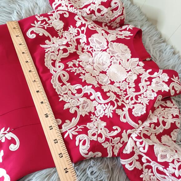Beautiful Red Embroidered 100% Silk Double Lining Accent Dress Size 36 - Picture 5 of 10